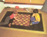 Шахматная доска из коврового покрытия