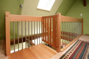 Как установить лестницу и сэкономить пространство