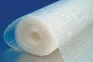 Недорогой и надёжный упаковочный материал - воздушно-пузырчатая пленка