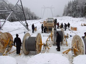 Метод монтажа провода линий электропередач “под натяжением”