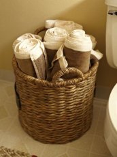 Храним полотенца в ванной: удобно и красиво