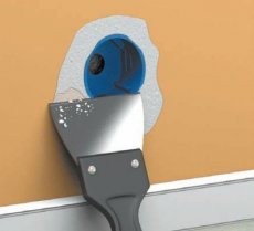 Как вмонтировать розетку в бетонную стену