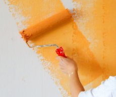 Как правильно покрасить стены