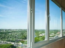 Остекление балкона: выбор материала