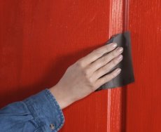 Как правильно покрасить межкомнатную дверь?