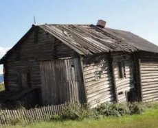 Демонтаж старого деревянного дома