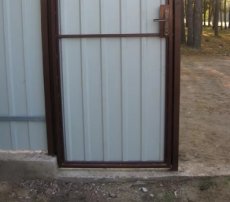 Входная металлическая дверь для дачи