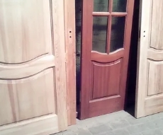 Как покрасить межкомнатные деревянные двери	