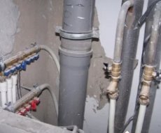 Как происходит замена водопроводных труб в частном доме